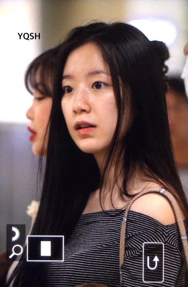 Quên YoonA, Suzy đi, nữ thần mặt mộc bây giờ phải là Jennie, Nancy