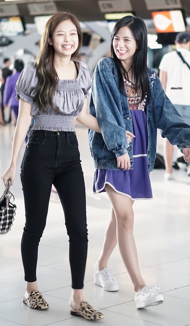 5 loại giày “đinh” mà mỹ nhân BlackPink mê mẩn, nàng nên áp dụng ngay