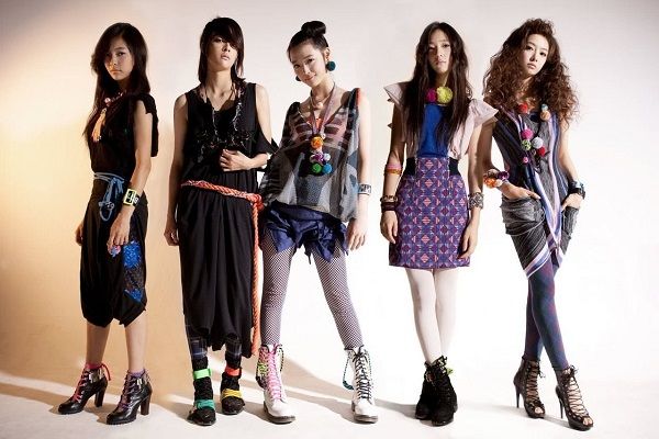 Xót xa khi ngày f(x) hội ngộ cũng chính là lúc tiễn đưa Sulli