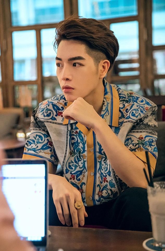 Phong cách của Đức Phúc ngày càng lịch lãm, nam tính đúng chuẩn cụ Lý