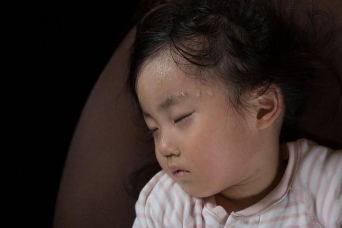 Bác sĩ bệnh viện K nhấn mạnh đổ mồ hôi ban đêm dễ ung thư
