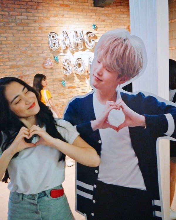 Con gái mê idol thường cực kì khó tán nên cứ mãi ế xưng ế xỉa