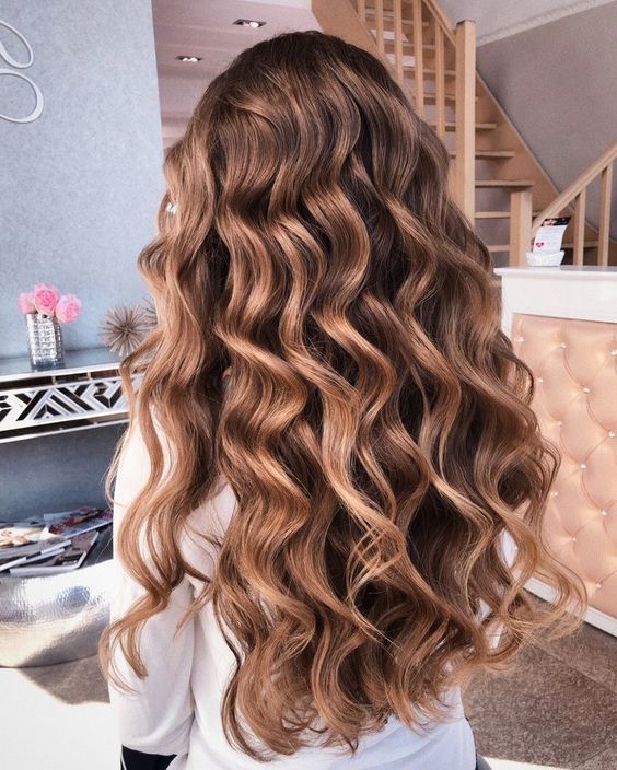 Màu tóc hot 2019: Bambi brown và Silver grey tông xanh tím oải hương