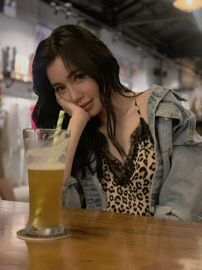 Bà mẹ 2 con Elly Trần: Phụ phụ nữ nên biết uống chút bia rượu