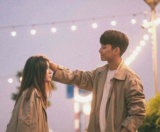 Đau lòng nhất là khi crush 1 người, người ta biết nhưng vẫn dửng dưng