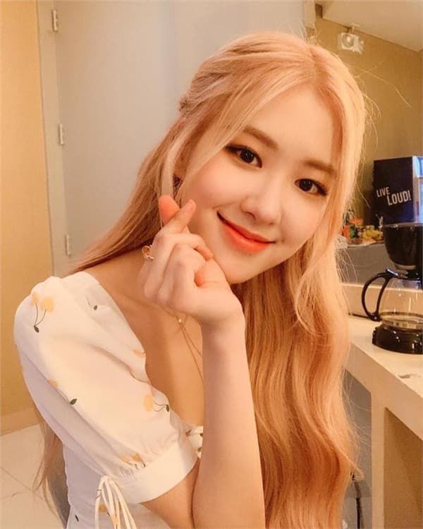 Bảng xếp hạng thương hiệu nữ idol Kpop gây sốc: BlackPink tụt hẳn hạng