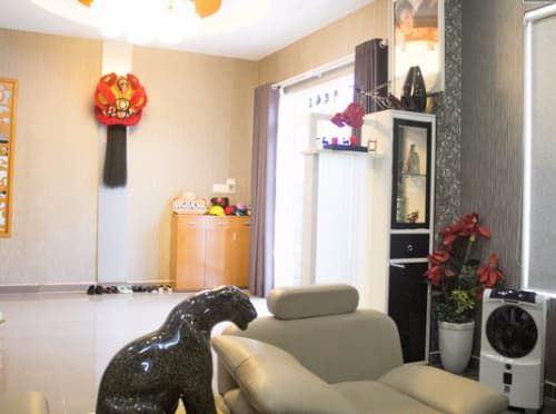 Bên trong biệt thự đắt giá - chốn đi về của NSƯT Kim Tử Long và vợ 3