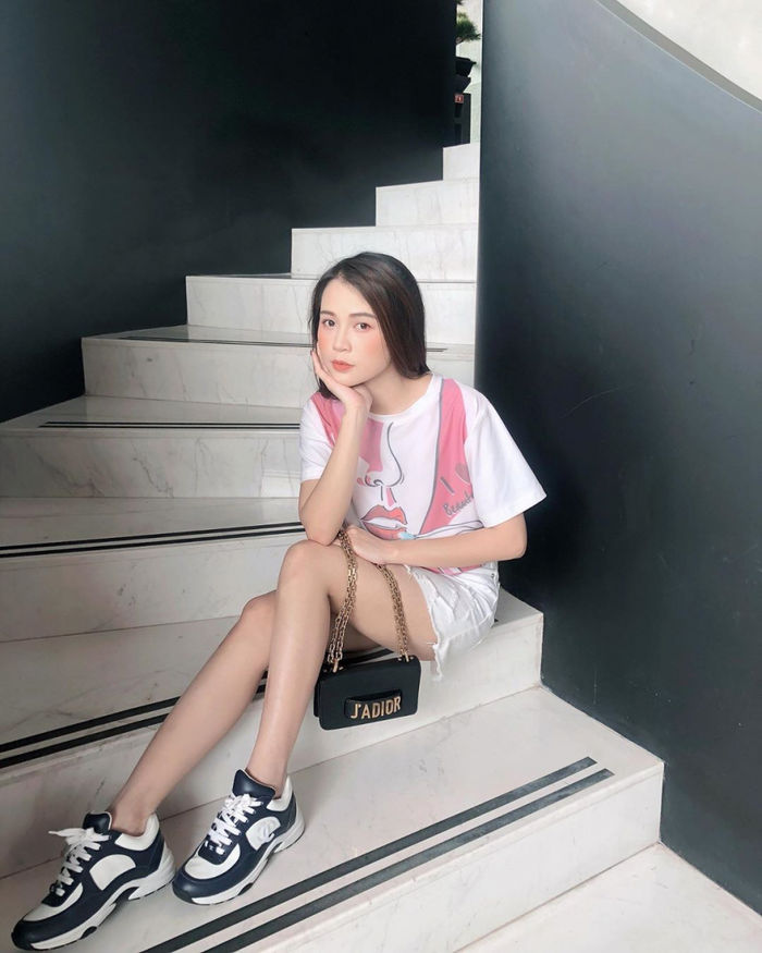 Chạm ngưỡng 30, Sam vẫn xinh đẹp như gái 17, soi không một nếp nhăn