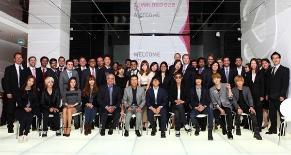 Chàng quý tử tài giỏi nhà Lee Soo Man: Làm giám đốc ở tuổi 25