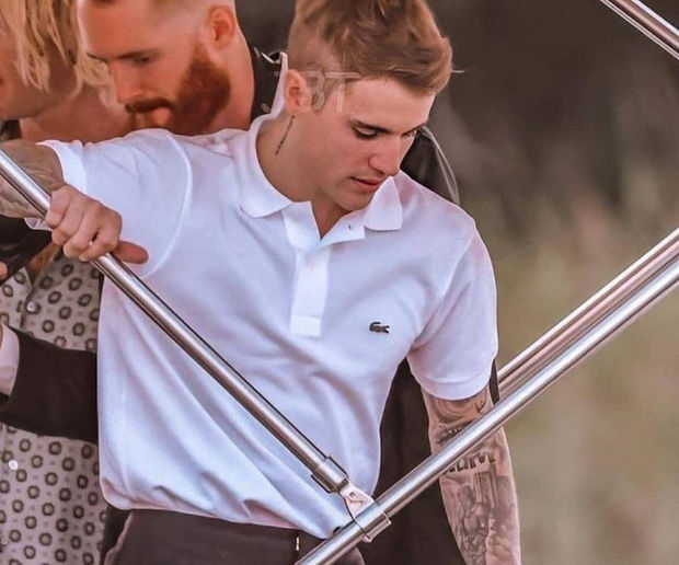 Chiếc lồng siêu to khổng lồ trong hôn lễ Justin Bieber gây xôn xao