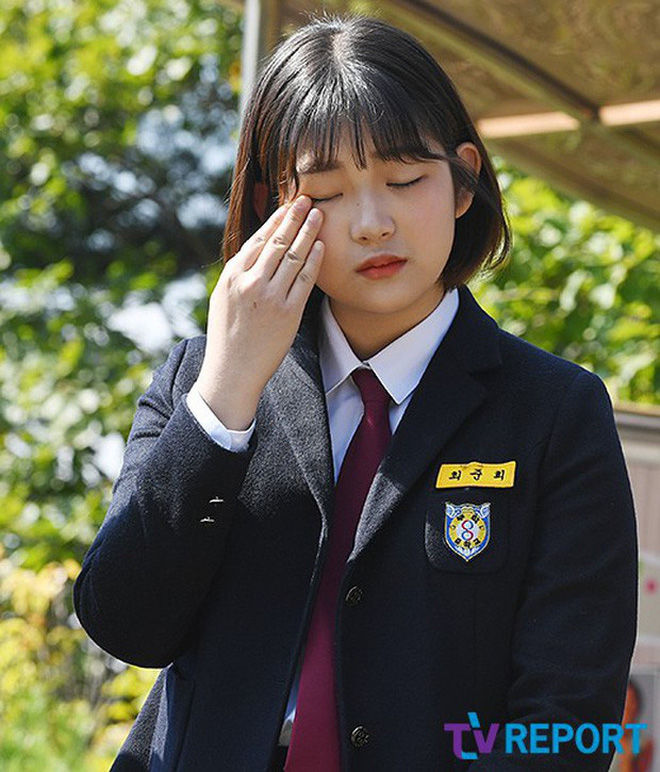 Con gái của ngôi sao quá cố Choi Jin Sil xót xa tưởng nhớ mẹ