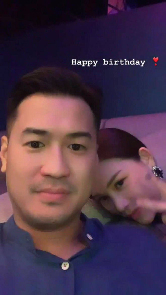 Couple Vbiz và ngày đầu gặp mặt: Huỳnh Phương nhìn Sĩ Thanh thấy ghét