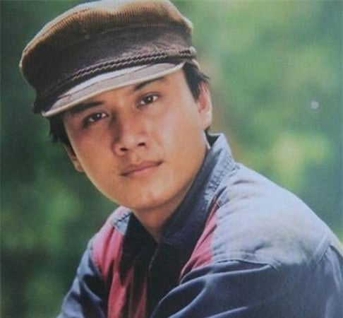 Cuộc đời thăng trầm của các ngôi sao phim “mì ăn liền” thập niên 90