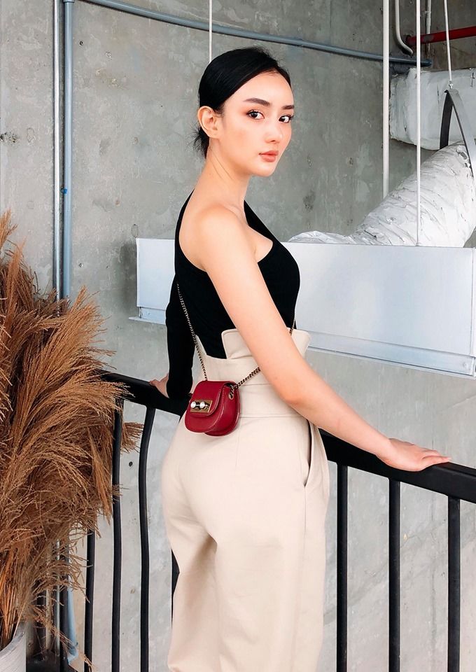 Cuộc sống xa xỉ, sang chảnh của hot girl miền Tây lấy tỷ phú Thái Lan