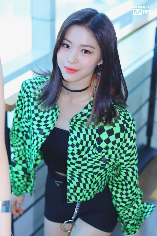 Dàn nữ idol 18 tuổi tài sắc của Kpop: Nhìn So Mi không đùa được đâu