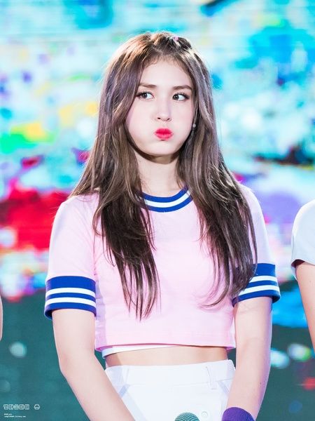 Dàn nữ idol 18 tuổi tài sắc của Kpop: Nhìn So Mi không đùa được đâu
