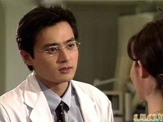 Dàn sao “Anh em nhà bác sĩ” sau 22 năm: Lee Young Ae trẻ đẹp tuổi 50