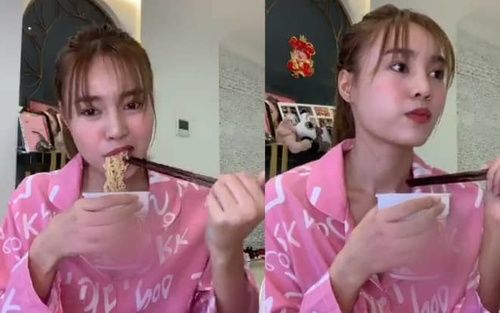 Đang ăn bị chụp lén: Lan Ngọc, Bích Phương khiến fan cười không ngớt