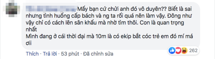 Đang mải Đi Đu Đưa Đi, Bích Phương bị cướp mic vì khán giả lạc mất con