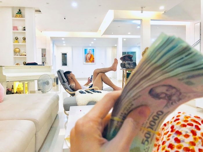 Đặt lên bàn cân dàn sao nam chiều vợ nhất Vbiz