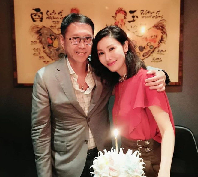 Đâu chỉ có Ming Xi, nhiều mỹ nhân Cbiz cũng được thưởng hậu sinh con
