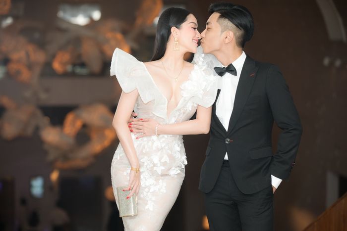 Điểm chung của các ông chồng tuyệt vời tại showbiz: Yêu đơn phương vợ