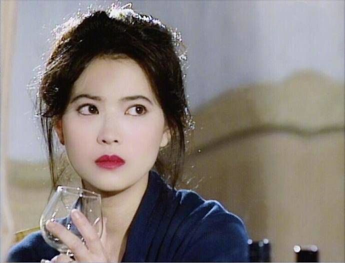 Giật mình trước những lần nghiệp vận vào đời của loạt sao châu Á