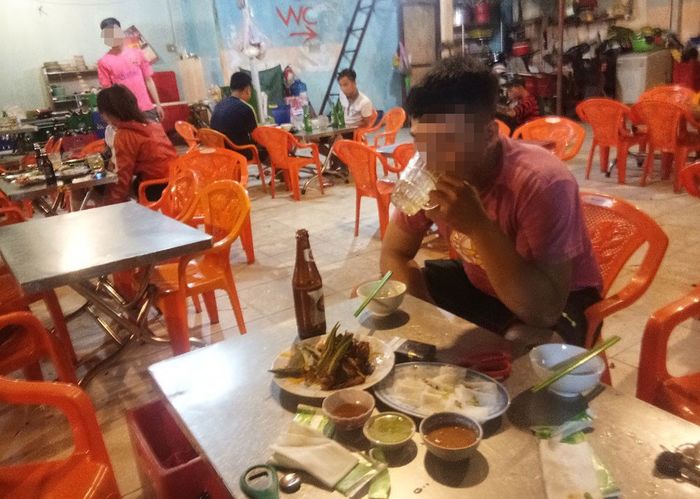 Giới trẻ đang dành thời gian để café, nhậu, lướt mạng hơn là kiếm tiền