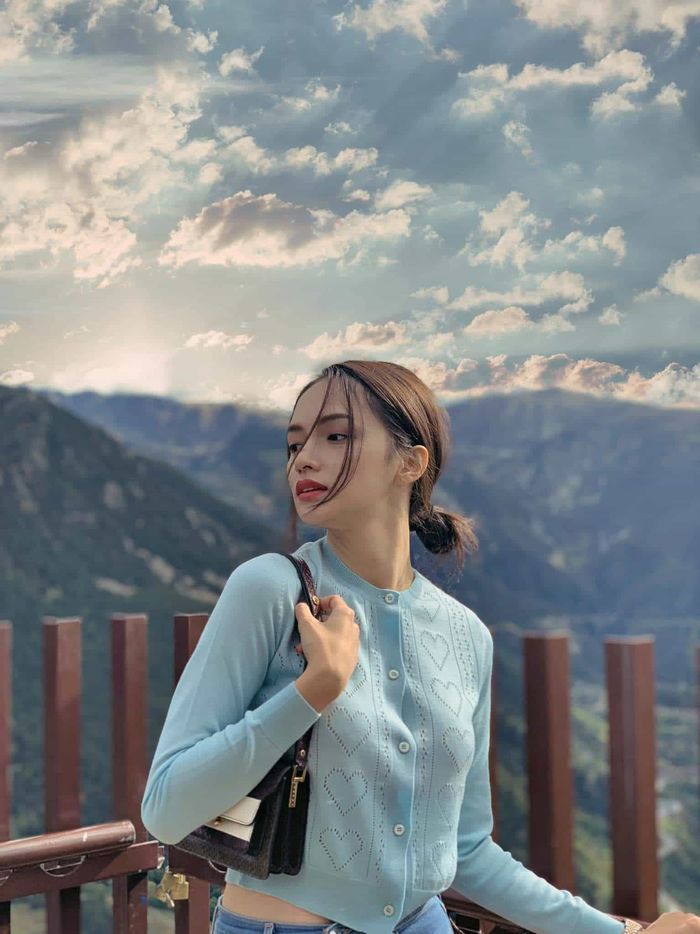 Hà Hồ bị nghi chia tay Kim Lý, Lan Khuê tung bộ ảnh bầu bí tháng thứ 8