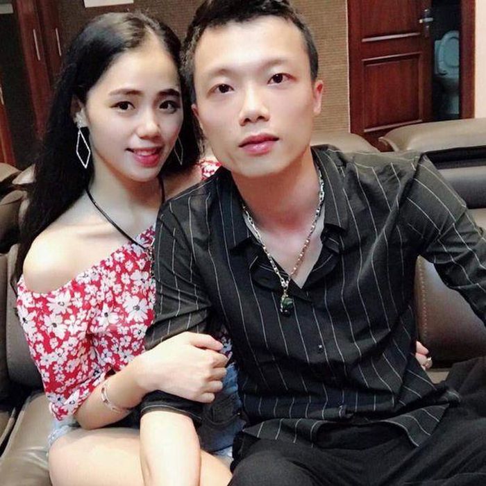 Hé lộ quá khứ cơ hàn, chật vật của thánh nữ triệu view Hương Ly