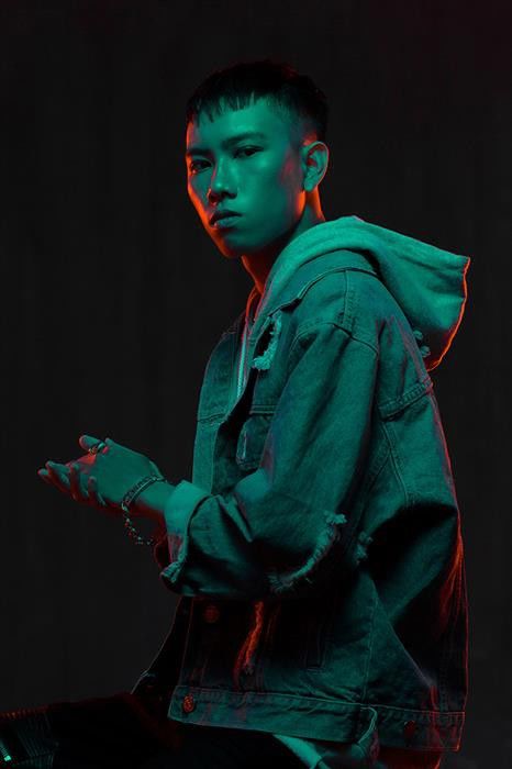 Hòa Prox mang EDM Việt tới lãnh địa nhạc số thế giới