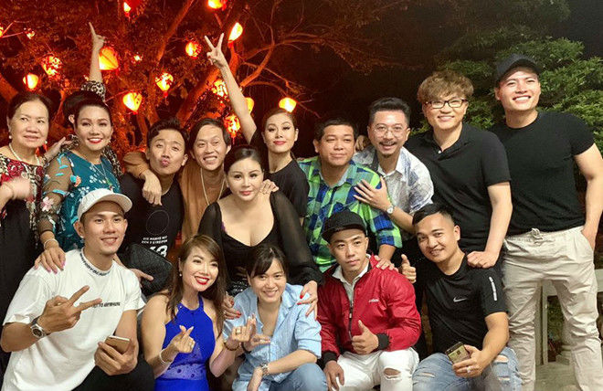 Hoài Linh vắng bóng Vbiz gần 1 năm là để điều trị rối loạn tiền đình