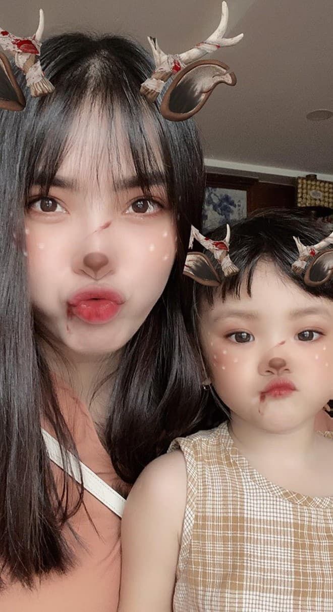 Hoàng Thùy công bố quốc phục handmade, Jun Phạm khoe body 6 múi