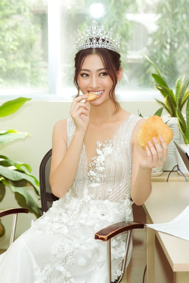 Hoàng Yến tự dìm, Tuấn Hưng khen anh Bo vẫn trẻ như 10 năm trước