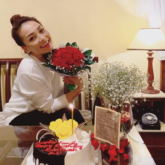 Hoàng Yến tự dìm, Tuấn Hưng khen anh Bo vẫn trẻ như 10 năm trước