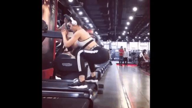 Học Tóc Tiên, Angela Phương Trinh squat, đẩy tạ 70 kg để vòng 3 sexy