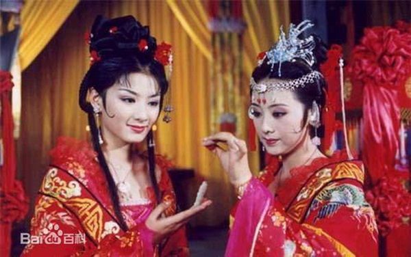 Huỳnh Dịch và dàn sao Lên nhầm kiệu hoa được chồng như ý sau 19 năm