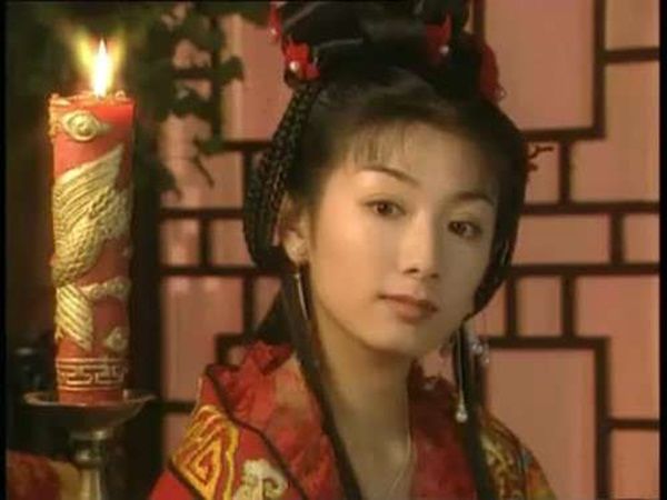Huỳnh Dịch và dàn sao Lên nhầm kiệu hoa được chồng như ý sau 19 năm