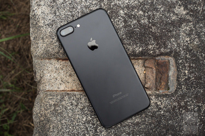 IPhone 7 Plus vẫn hot nhất Việt Nam vì mức giá tốt, hiệu suất ổn định