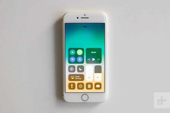 Iphone SE2 sẽ là chiếc điện thoại khiến Donald Trump hài lòng nhất