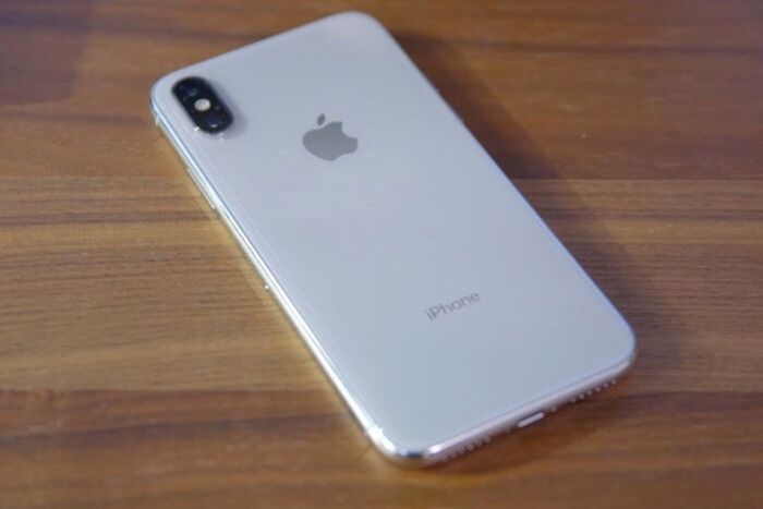 iPhone X chỉ còn 12,5 triệu đồng, CĐM rủ nhau để đến Tết mua cho rẻ