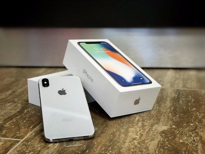 iPhone X chỉ còn 12,5 triệu đồng, CĐM rủ nhau để đến Tết mua cho rẻ