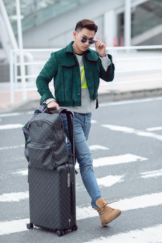 Isaac và hành trình lột xác từ ngố tàu miền Tây đến mỹ nam cool ngầu