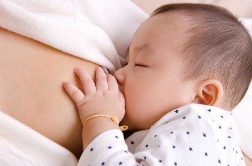 Kể từ sau khi sinh con, cha mẹ không còn những giấc ngủ ngon