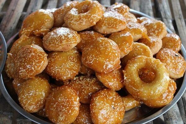 Khổ qua cà ớt, bánh mì kẹp kem... món ngon sắp tuyệt chủng ở SG