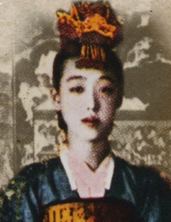 Không chỉ giống ngoại hình, Sulli còn có kết cục y hệt kỹ nữ Joseon
