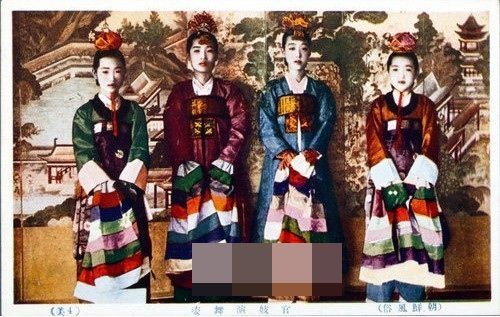 Không chỉ giống ngoại hình, Sulli còn có kết cục y hệt kỹ nữ Joseon