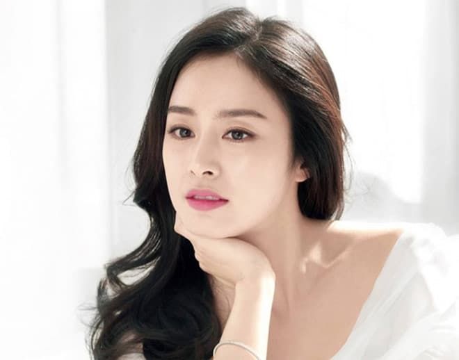 Kim Tae Hee và 4 mỹ nhân nhan sắc thượng thừa, khiến vạn người mê mẩn