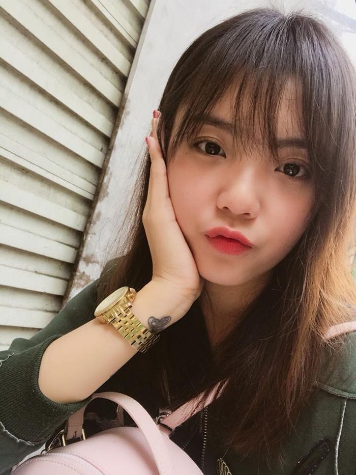 Lâm Á Hân nhuận sắc xinh như gái 18 sau công khai người yêu mới