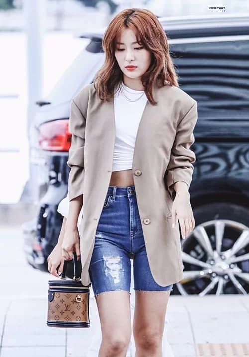 Mặc blazer chẳng sợ “dừ” nếu nàng áp dụng các kiểu mix&match này